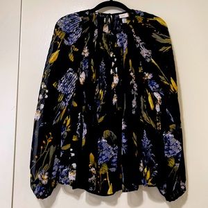 1st Blouse 100% Polyester 2nd Blouse 100% Polyester 3rd Blouse 100% Polyester 👌